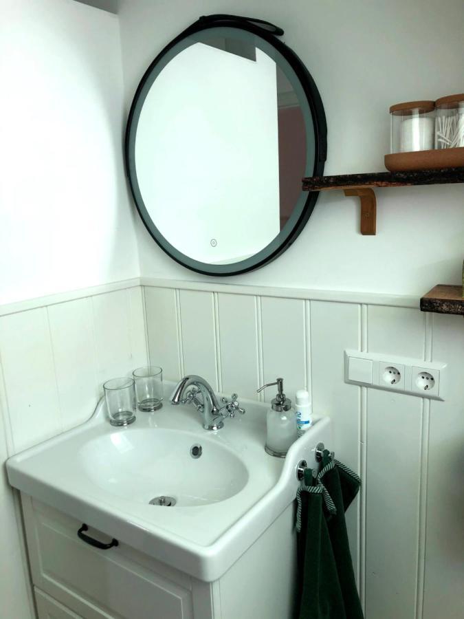 Ferienwohnung Kleiner Onkel ウールディンゲン・ミュールホーフェン エクステリア 写真