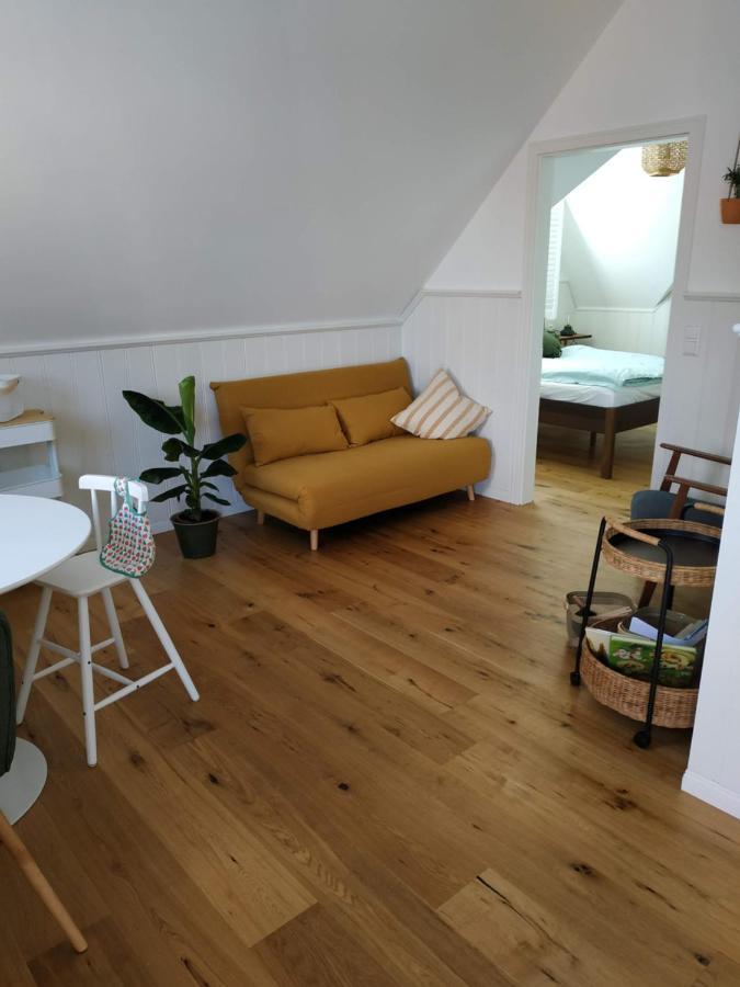 Ferienwohnung Kleiner Onkel ウールディンゲン・ミュールホーフェン エクステリア 写真